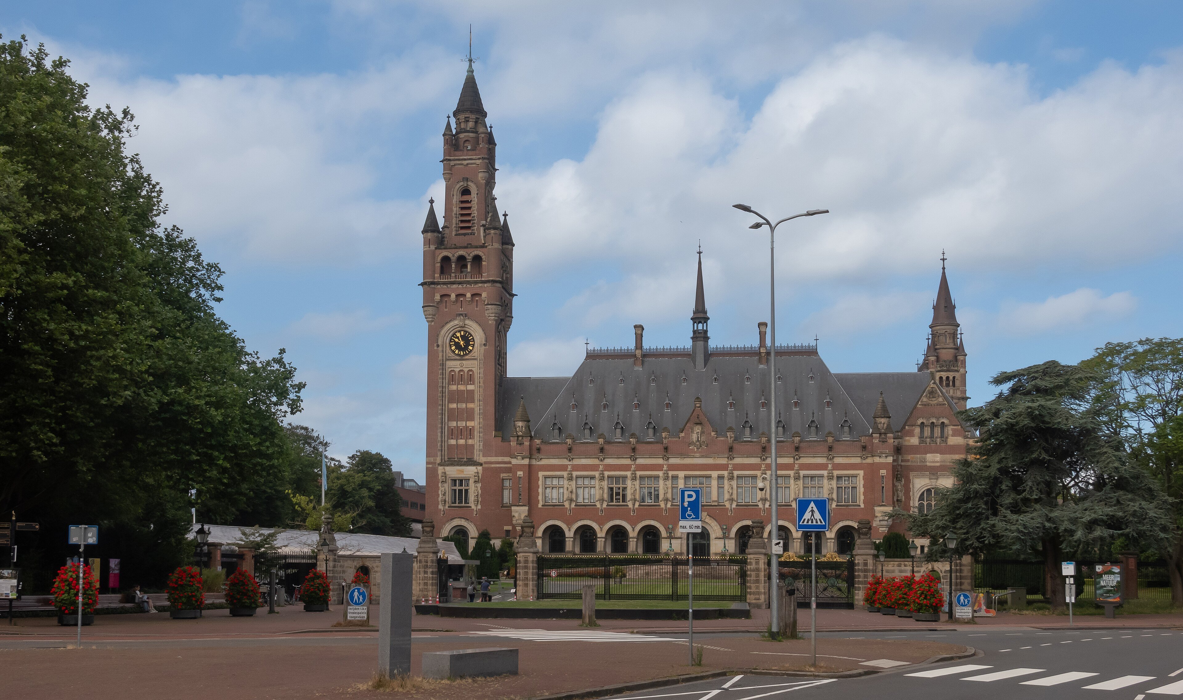 The Peace Palace in The Hague, seat of the International Court of Justice. Photo: Michielverbeek / Wikimedia Commons, CC BY 4.0.