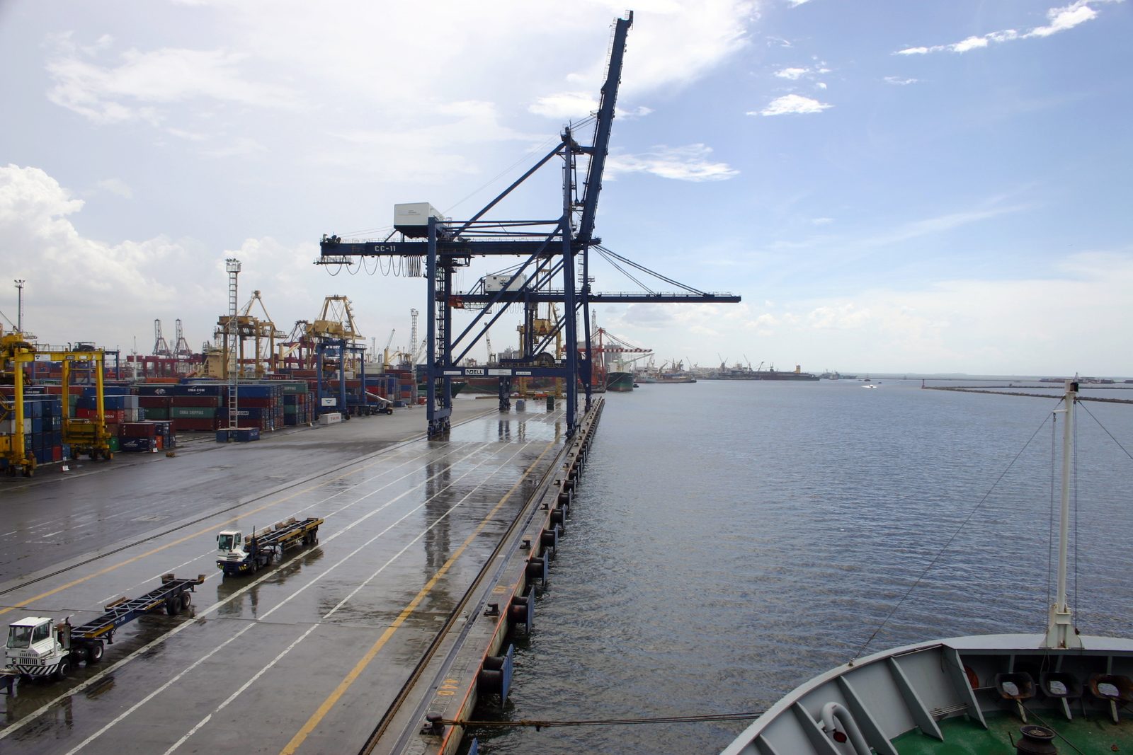The container terminal at Tanjung Priok, Jakarta, Indonesia's busiest port, in 2006. Photo: Niels Johannes / Wikimedia Commons, CC BY-SA 4.0.