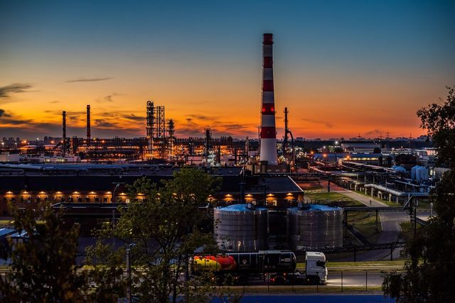 Washington Is Now Defending Russia's Oil Refineries
